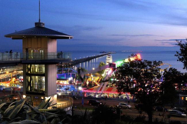 Seafront Suites - Close To Beach, Train Station & Southend Airport 사우스엔드온시 외부 사진
