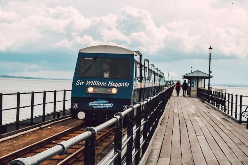 Seafront Suites - Close To Beach, Train Station & Southend Airport 사우스엔드온시 외부 사진