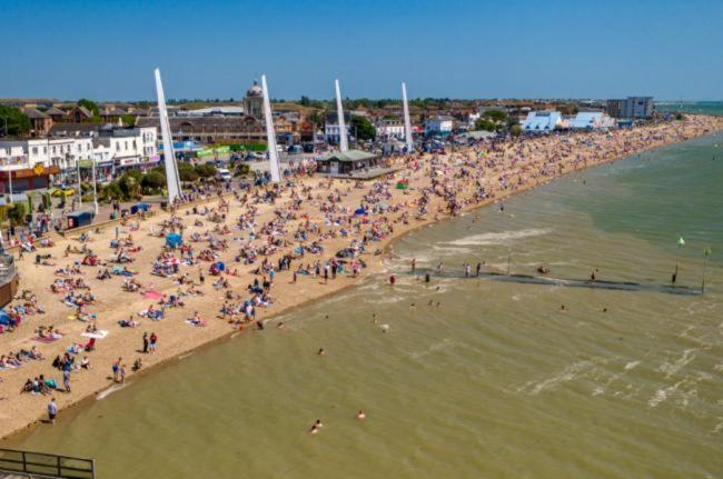 Seafront Suites - Close To Beach, Train Station & Southend Airport 사우스엔드온시 외부 사진